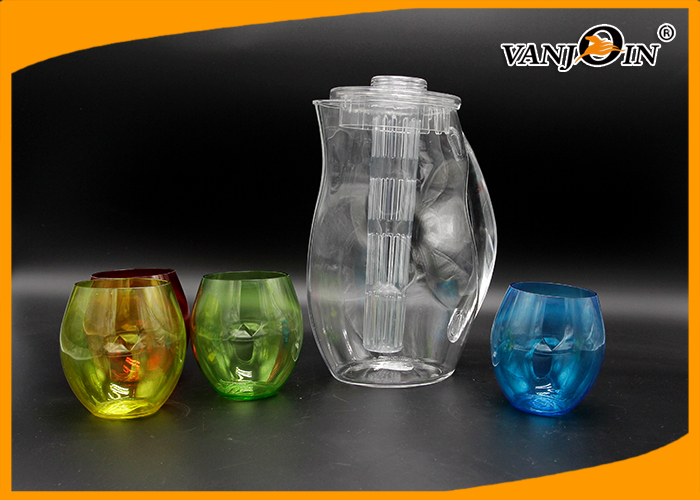 Ice Bucket unique Plastic Drink Bottles with Small Four color Cup