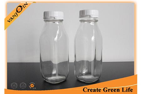 https://www.packaging-bottles.com/images/french-square-glass-bottles/10oz-juice-french-square-glass-bottles-with-screw-caps-h.jpg