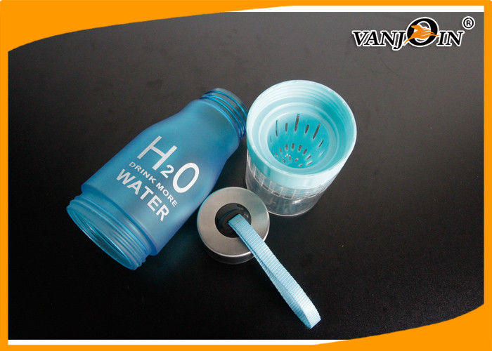 Tritan Material Blue Lemon Water Drinking Bottles Screw Caps , Plastic Bottles for Cold Water or Milk